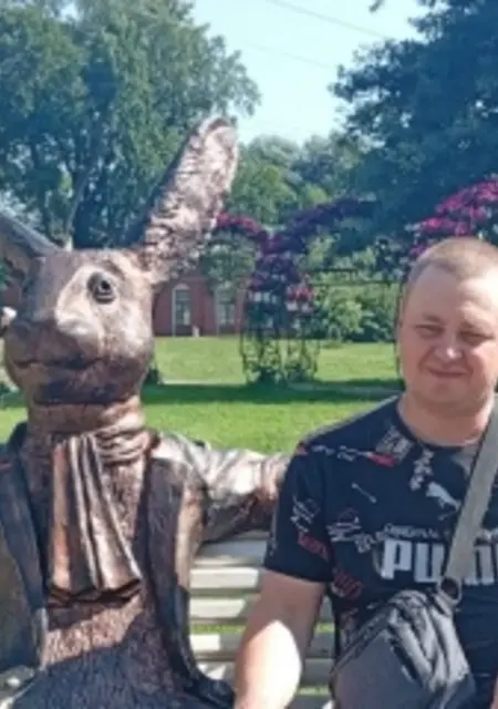 Я Алексей, 20, из Волхова, ищу знакомство