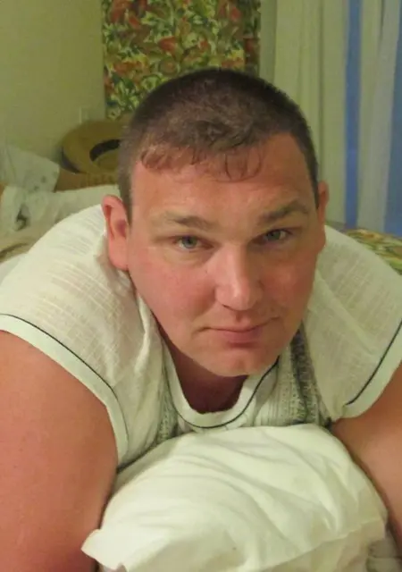 Я Евгений, 51, знакомлюсь для открытые отношения в Сыктывкаре