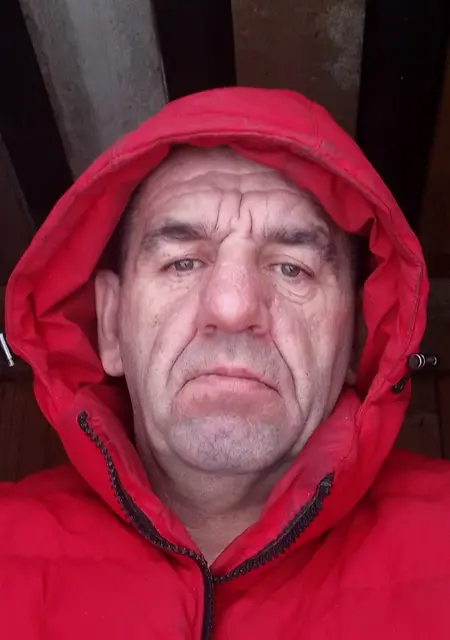 Я Вася, 50, знакомлюсь без обязательств в Людинове