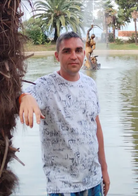 Я Константин, 40, из Серова, ищу знакомство для открытые отношения