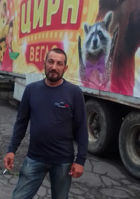 Я Олег, 50, знакомлюсь без обязательств в Санкт-Петербурге