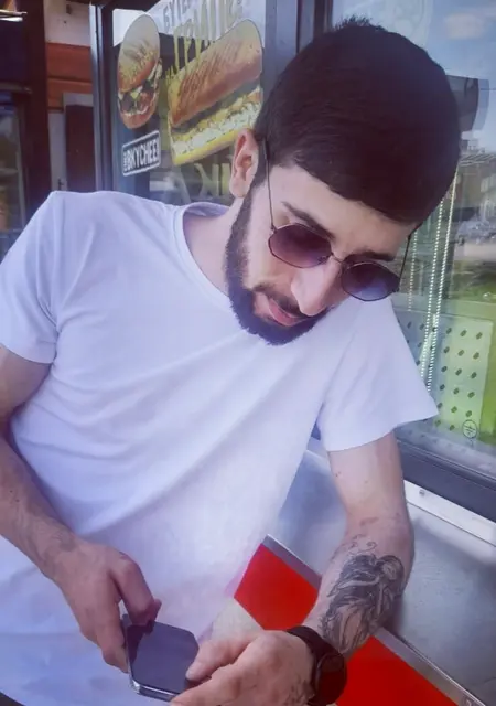 Я Тигран, 29, из Липецка, ищу знакомства на одну ночь