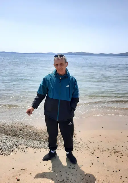 Я Владимир, 65, знакомлюсь на одну ночь в Большом Камне