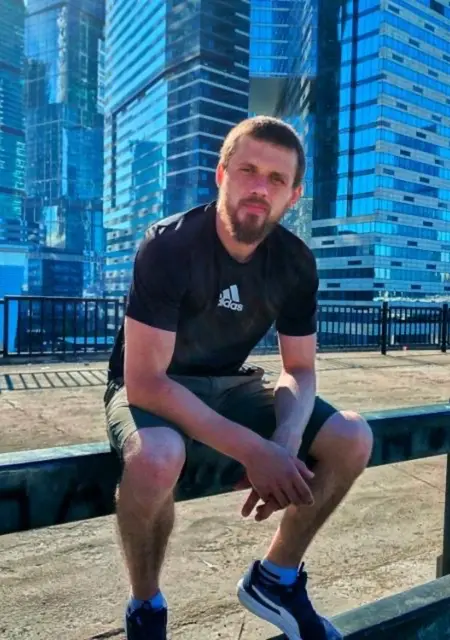 Евгений из Королева, мне 30, познакомлюсь для приятного времяпровождения