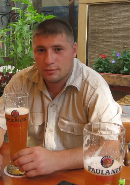 Я Андрей, 43, из Лабинска, ищу знакомство для приятного времяпровождения