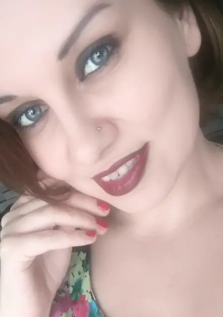 Я Ульяна, 36, знакомлюсь для приятного времяпровождения в Барнауле