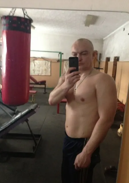 Семен из Томска, мне 44, познакомлюсь на одну ночь