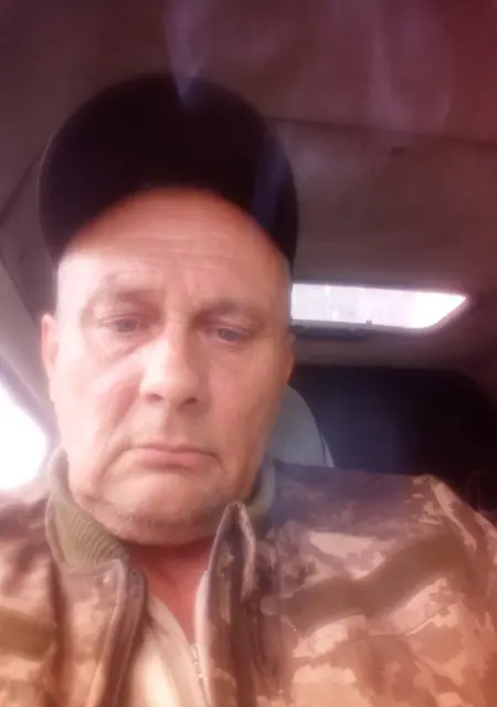 Evgen из Екатеринбурга, мне 52, познакомлюсь на одну ночь