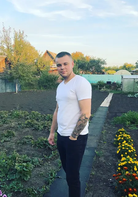 Артём из Сарапула, ищу на сайте постоянные отношения