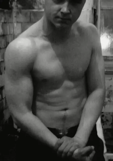 Я Dima, 34, из Елизова, ищу знакомства на одну ночь