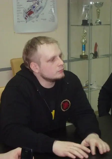 Я Дмитрий, 38, из Бердска, ищу знакомства на одну ночь