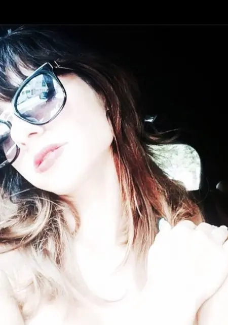 Вера из Туапсе, ищу на сайте постоянные отношения