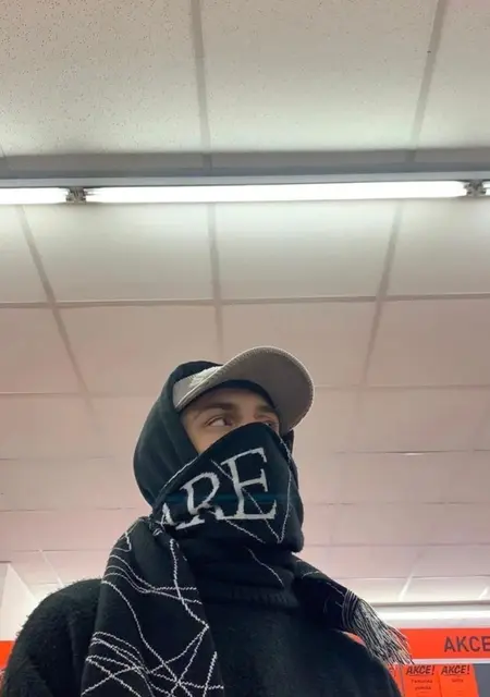 Glockdss из Канаша, мне 21, познакомлюсь на одну ночь