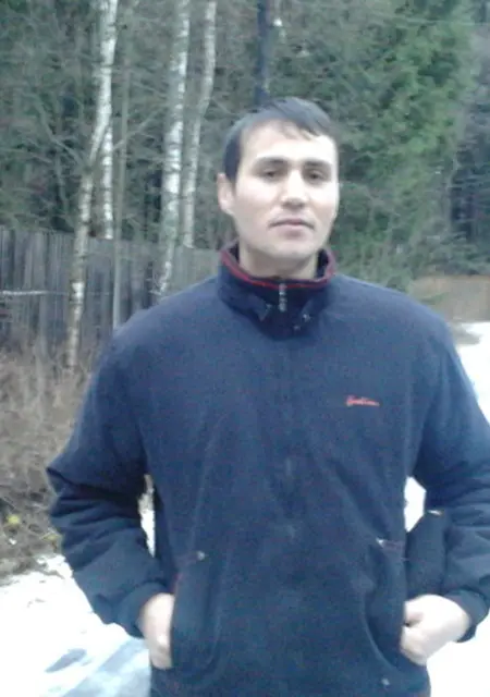 Рустам из Лобни, ищу на сайте знакомства на одну ночь