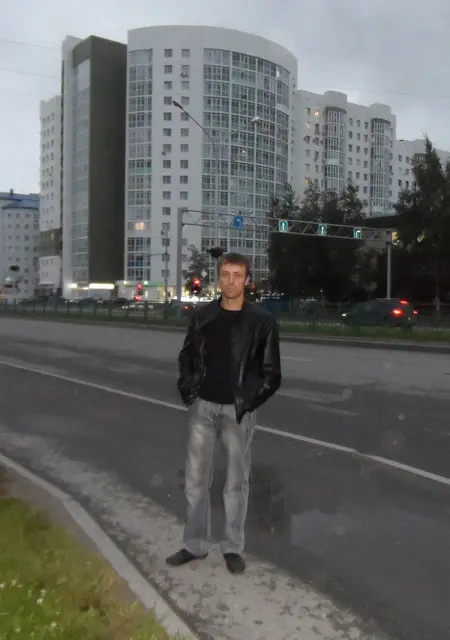 Я Георгий, 44, знакомлюсь без обязательств в Нижневартовске