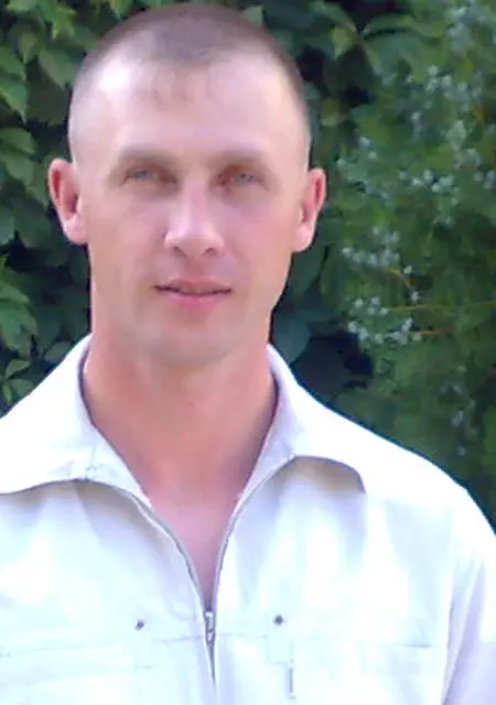 Я Серж, 41, знакомлюсь без обязательств в Новочеркасске