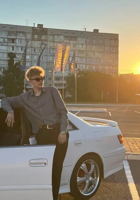 Данил из Вологды, ищу на сайте знакомства на одну ночь