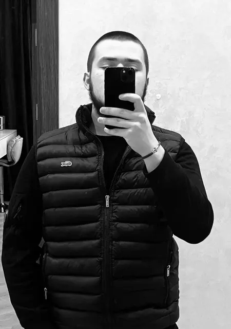 Даня из Магадана, мне 18, познакомлюсь для постоянных отношений