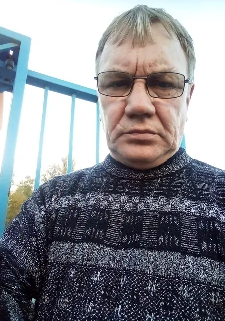 Николай из Липецка, ищу на сайте общение