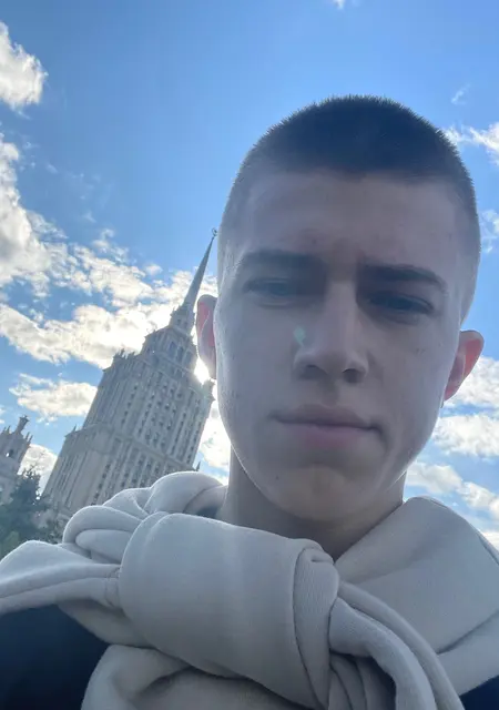 Дима из Нижнего Новгорода, мне 19, познакомлюсь для приятного времяпровождения