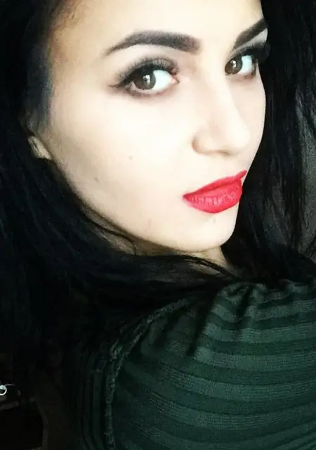 Nina из Смоленска, мне 33, познакомлюсь для приятного времяпровождения