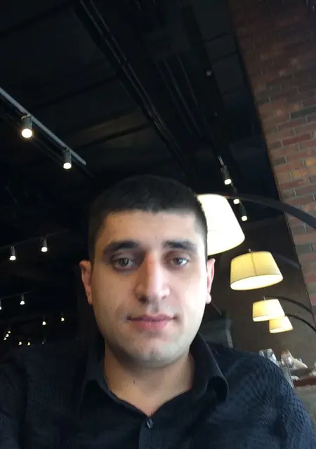 Руслан из Звенигорода, мне 38, познакомлюсь для приятного времяпровождения