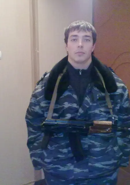 Я Илья, 35, знакомлюсь для общения в Рыбинске