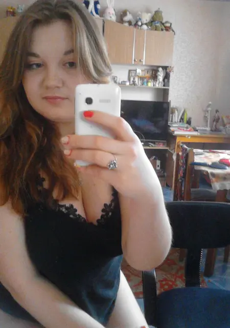 Виктория из Ачинска, мне 30, познакомлюсь на одну ночь