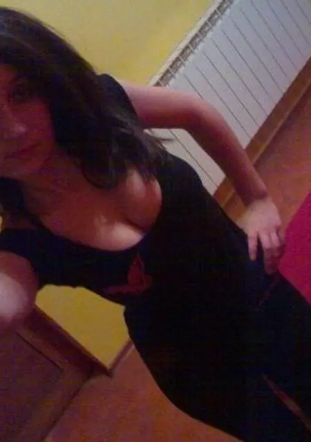 Инна из Селиярова, мне 25, познакомлюсь для постоянных отношений