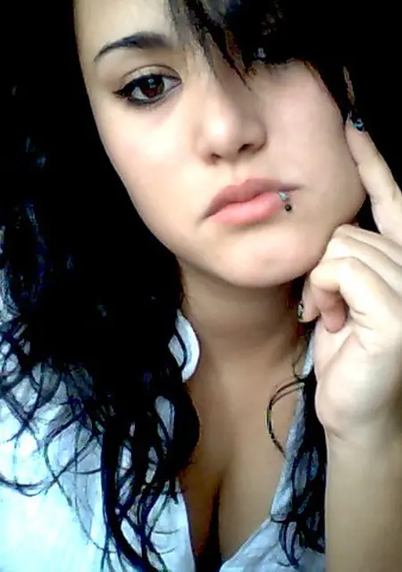 Я Эльвира, 21, знакомлюсь для общения в Атиге