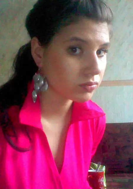 Я Анна, 21, знакомлюсь на одну ночь в Онеге