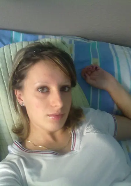 Я Вера, 21, знакомлюсь без обязательств в Луге