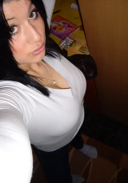 Ксения из Гаинов, ищу на сайте вирта