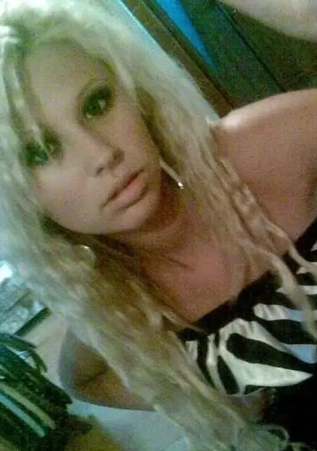 Карина из Валков, ищу на сайте знакомства без обязательств