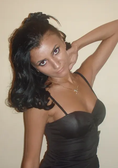 Я Яна, 25, знакомлюсь без обязательств в Факеле