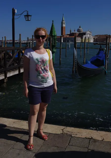 Инна из Благовещенска, мне 26, познакомлюсь для общения