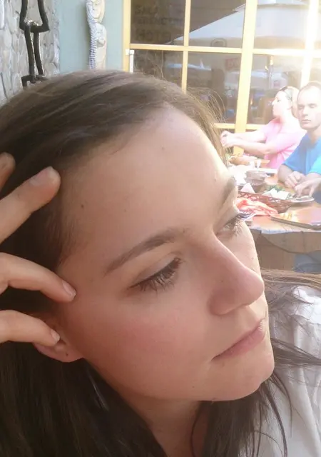 Я Сабина, 24, из Айхала, ищу знакомство для постоянных отношений