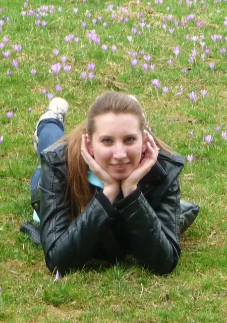 Я Снежана, 21, знакомлюсь на одну ночь в Семидесятке