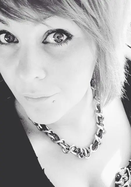 Я Регина, 28, из Усть-Илимска, ищу знакомство для постоянных отношений