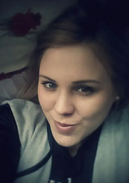 Ульяна из Новокуйбышевска, мне 25, познакомлюсь для общения