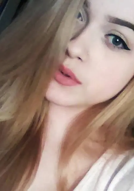 Я Вероника, 19, из Валуек, ищу знакомства на одну ночь