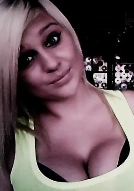 Лариса из Балтийска, ищу на сайте дружбу