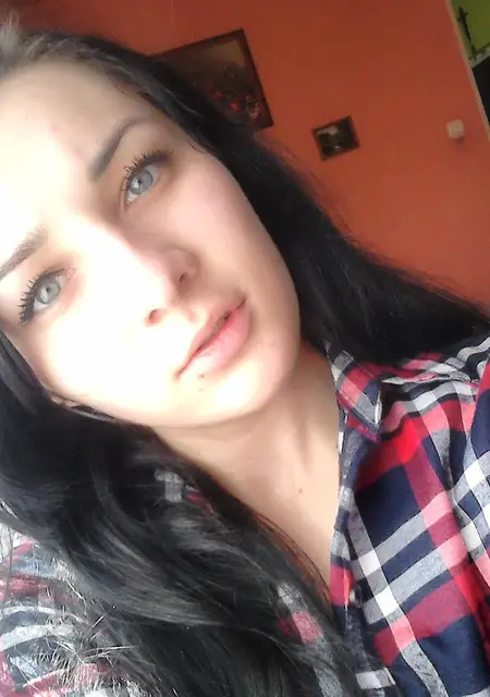 Лидия из Тутаева, мне 19, познакомлюсь для постоянных отношений