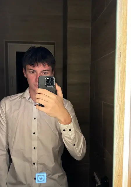 Я Dan, 18, знакомлюсь для совместных путешествий в Гатчине