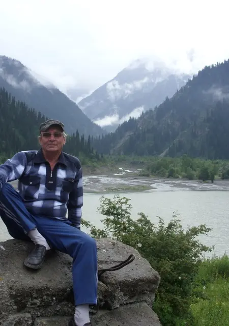 Vladimir из Саратова, мне 73, познакомлюсь на одну ночь