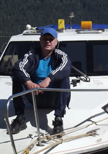 Володя из Бийска, ищу на сайте знакомства без обязательств