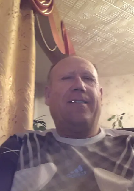 Саша из Салавата, мне 62, познакомлюсь для приятного времяпровождения