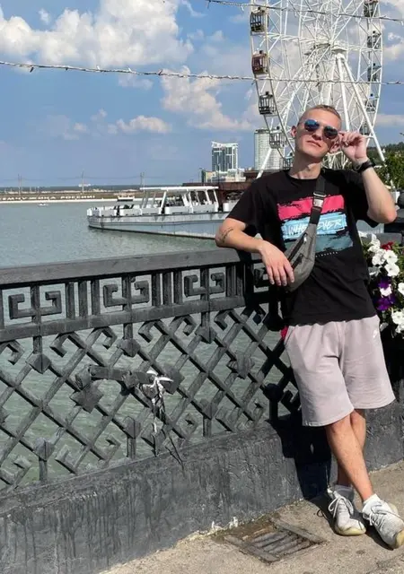 Я Сергей, 28, знакомлюсь без обязательств в Йошкар-Оле