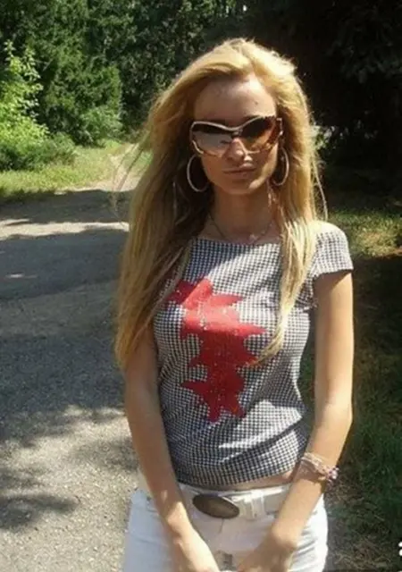 Стервочка из Великого Устюга, мне 18, познакомлюсь для вирта