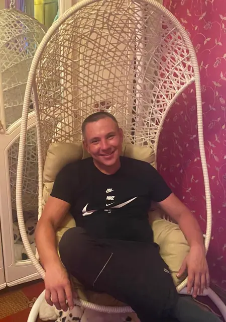 Я Саша, 25, знакомлюсь на одну ночь в Выксе